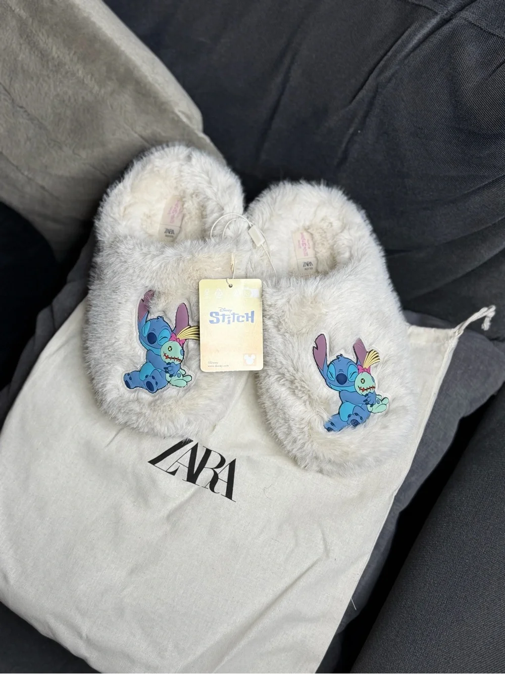 NWT Zara Kids Faux Fur LILO & STITCH DISNEY SLIPPERS OFF WHITE Size 2